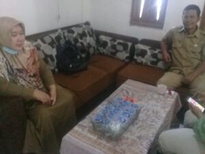 Pemdes Cihideung Ilir Pantau  Petugas Covid 19 Sampai  Ke RT