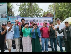 Wartawan dan Pengurus Peringati Ulang Tahun Media Group “Kompak” di Anyer