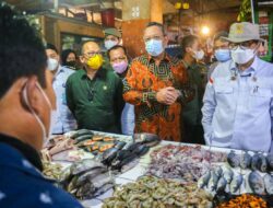 Antisipasi Lonjakan Harga Jelang Ramadhan,   Wali Kota Bersama Wamen Pertanian Sidak Pasar Serpong
