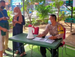 Dua Hari Puasa,Warga Tetap Semangat Untuk Vaksin di Bawah Play Over Ciputat