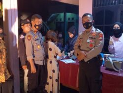 Dihari Ke-12 Puasa Ramadhan Polsek Ciputat Timur Tetap Antusias Layani Warga Vaksin Booster