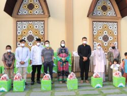 Kapolresta Cirebon Berikan Santunan Kepada 51 Anak Yatim