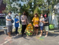 Kompol R.Setiqbudi S.H Pimpin Patroli Gereja Yang Sedang laksanakan Kebaktian Wilkum Res Cirebon Kota