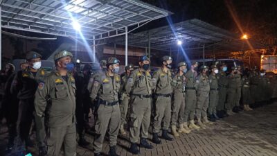 Satpol PP Tangsel Gelar Apel Malam Bersama TNI dan Polri