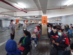 Polsek Kelapa Dua Kembali Gelar Vaksin Booster di 2 Lokasi