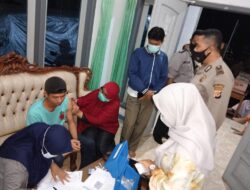 Akselerasi Vaksinasi Terus Dilakukan Polsek Pasekan Menjelang Lebaran
