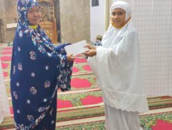 Majelis Taklim Masjid Al Mujahidin Kedaung Berbagi Pasca Pandemi Covid19