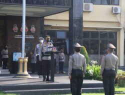 3 Personel Polresta Cirebon Mendapat Kenaikan Pangkat Pengabdian