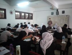 Dalam Rangka Harkitnas, Polsek Ciputat Timur Soan Ke Sekolah Himabu Jauhi Narkotika, Tawuran, dan Unras