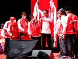 Relawan Muda Tim 7, Satu Sikap 2024 Bersama Jokowi