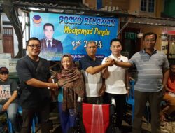 Mochamad Pandu SE.Beri Bantuan Kursi Roda Kepada Warga RT 04 RW 06 Pondok Bahar