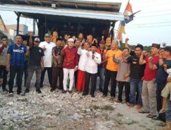 Indahnya Berbagi, Walikota Tangerang Serahkan 2 Ekor Sapi Pada warga Pondok Bahar