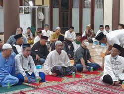 Wakil walikota Tangerang Drs.H Sachrudin Hadiri Pengajian Bulanan Di Masjid Nurul Amal