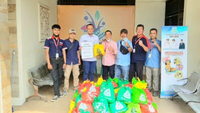 Alfamidi Cabang Bitung Berikan Bantuan di Milad ke-74 Kelurahan Babakan