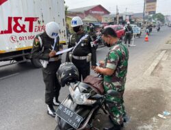 Disiplin Berlalu Lintas TNI Di Jalan Raya Denpom III/ 3 Cirebon Gelar Ops Gakrik Lalin Di Jalan Raya Klayan Cirebon