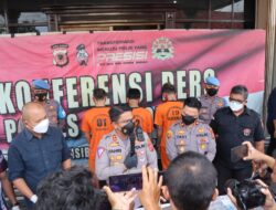 Kapolres Cirebon Kota Pimpin Konpres Ungkap Kasus Ganja Seberat 1 Kg