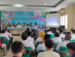 Masyarakat Kelurahan Cirendeu Ikut Pelatihan Pemberdayaan RT & RW