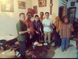 Mochamad Pandu SE Jenguk Sekaligus Silaturahmi Ke Penasehat IKM Pondok Bahar H. Hamid Alqodri Yang Sedang Sakit