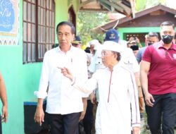 Presiden Jokowi Tinjau Relokasi Dan Pembangunan Rumah Tahan Gempa Serta Berikan Dukungan Moril Kepada Para Korban