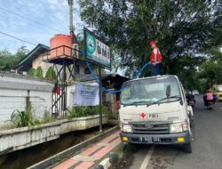 Penyaluran Air Bersih Untuk Ketersediaan Toilet Portable Yang Berada Di Tenda Pengungsian