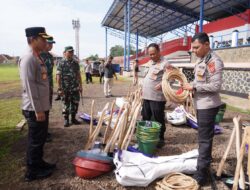 Polri Kerahkan Ribuan Personel Bersihkan Puing – Puing Pasca Gempa Cianjur