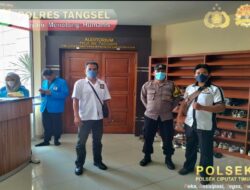Polsek Ciputat Timur Pantau Lokasi Pemilihan Ketua RW Pisangan