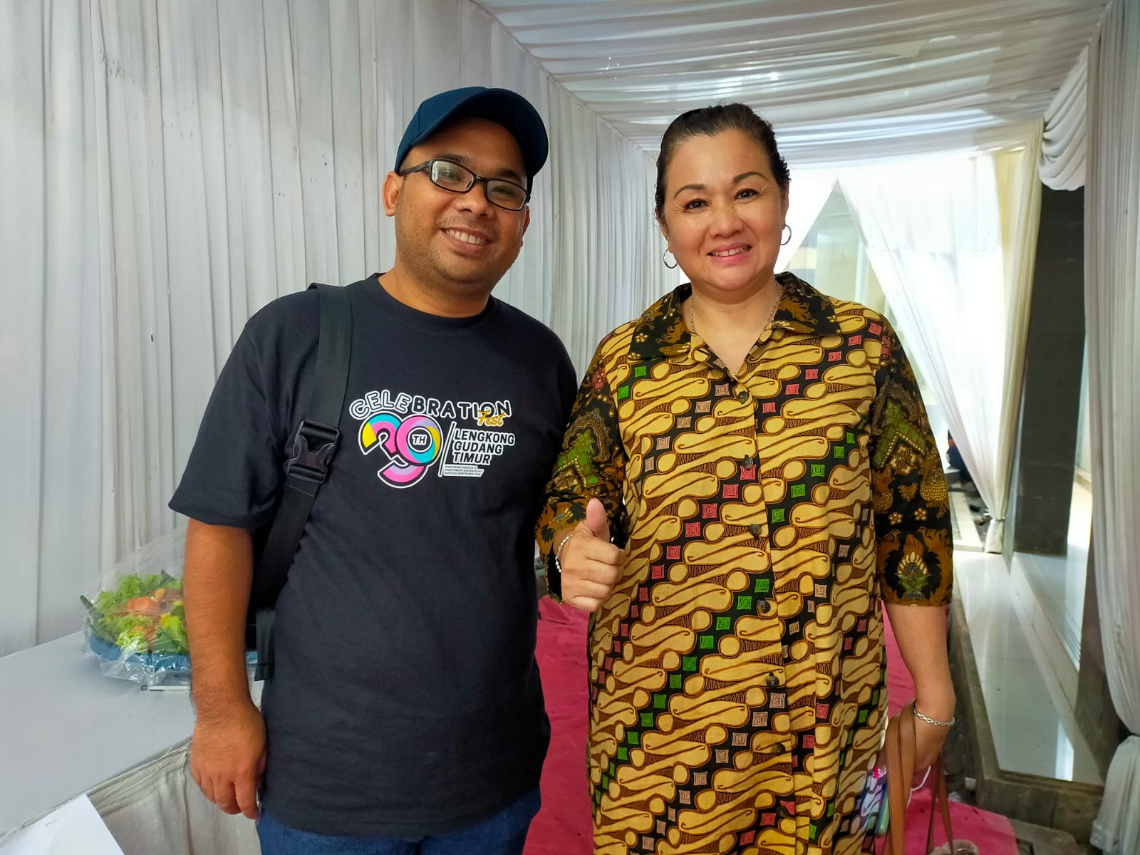 Dari sebelah kiri, Firdiansyah Lurah Lengkong Gudang Timur Kota Tangerang Selatan.