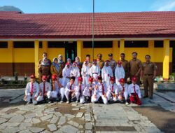 Dalam Rangka Pembinaan Pelajar Kanit Binmas Polsek Dukupuntang Polresta Cirebon Menjadi Pembina Upacara Bendera Di SDN 2