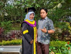 Momen bersejarah Elsah Maisni Dan Lukman Hakim Di Acara “WISUDA”