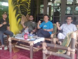 LUAR BIASA!!! Anggota DPRD Kabupaten Bogor menerima masyarakat bersilaturahmi dirumahnya dengan terbuka