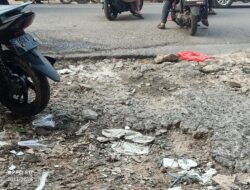 Jalan Masuk Terowongan Pasar Ciputat Rusak , Pengendara: Tolong Pak Dibenarin