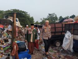 Ditbimmas Polda Metro Jaya Giat Suling dan serahkan 100 Paket Sembako di mesjid Jami Al barokah