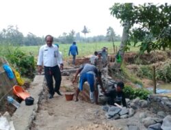 Launching Program Anggaran Sami Sade Tahun 2023 Desa Cibuntu Bangun Jalan Desa