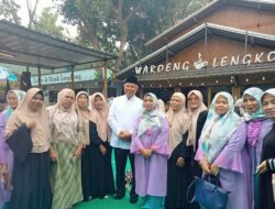 Waroeng Lengkong Menjadi Tuan Rumah Tausiyah Mamah Dedeh