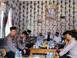 Disambangi Tiga Jenderal Ops NCS, ketua Ponpes Daarul Falah Ciamis Dukung Polri Wujudkan Pemilu Damai