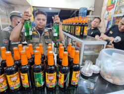 Pol PP Tangsel Sweeping Di Beberapa Wilayah Jelang Tahun Baru, Amankan Ratusan Botol Miras
