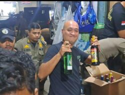 Jelang Tahun Baru Satpol PP Tangsel Sweeping Warung Penjual Miras