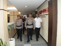 Pasca Direnovasi Wakapolda Metro Jaya Lakukan Pengecekan Ruang SPKT Polda Metro Jaya