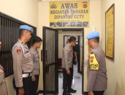 Kapolres Ciko Cek Rutan Polres Cirebon Kota Pastikan Kondisi Tahanan