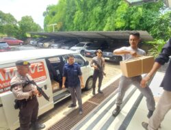 Anggota Patroli Perintis Presisi Samapta Polres Tangsel Melaksanakan Pengawalan Logistik Pemilu 2024