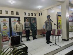 Tangerang, Kapolsek Cisauk AKP Dhady Arsya SH. pimpin Apel Malam Gabungan Dalam Rangka memasuki massa tenang pada Pemilu 2024.