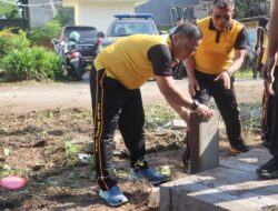 Polres Tangsel Gelar Bersih Bersih Lingkungan dan Tempat Ibadah