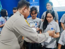 Wujud Kepedulian Polri, Kapolsek Duren Sawit Kunjungi Anak Anak penyandang Disabilitas.