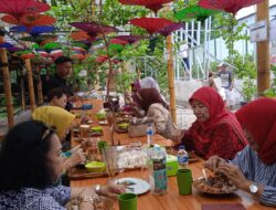 Makan Yuuk! Warung Lengkong Ada Menu Baru Lo, Bisa Pilih Sendiri Sesuka Hati