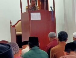 Kapolsek Pondok Aren Jadi Khatib dan Imam Shalat Jumat di Masjid Tertua di Tangsel Berusia 152 Tahun