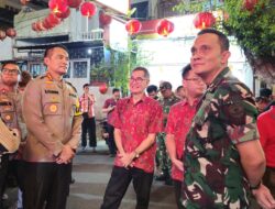Kapolres Jakbar Tinjau Ibadah Imlek Di Vihara, Tokoh Agama Tionghoa Ikut Mendoakan Pemilu Aman Dan Damai