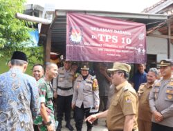 Kapolresta Cirebon Bersama Jajaran Forkopimda Ketua KPU Dan Bawaslu Kabupaten Cirebon Mengecek TPS Kategori Sangat Rawan