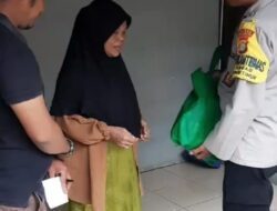 Santunan Kapolsek Ciputat Timur di Kel. Rengas Kec. Ciputat Timur – Kota Tangsel