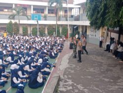 Polisi Go To School Polsek Pondok Aren Di SMP Kebangsaan