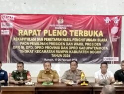 Camat Rumpin Icang Aliyudin Gelar Rapat Pleno Rekapitulasi Hasil Penghitungan Suara Pemilu 2024